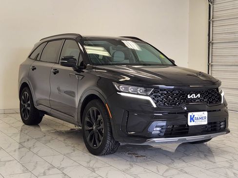 Used 2023 Kia Sorento SX FWD image 3