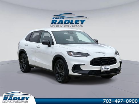 Used 2025 Honda HR-V Sport image 1