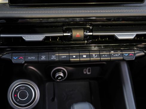 Used 2024 Alfa Romeo Tonale Ti image 34