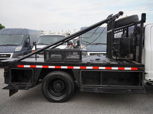 Used 2017 Ford F550 4x4 SuperCab Super Duty image 19