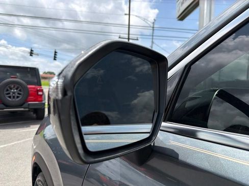 Used 2024 Hyundai Palisade Limited AWD/4WD image 29
