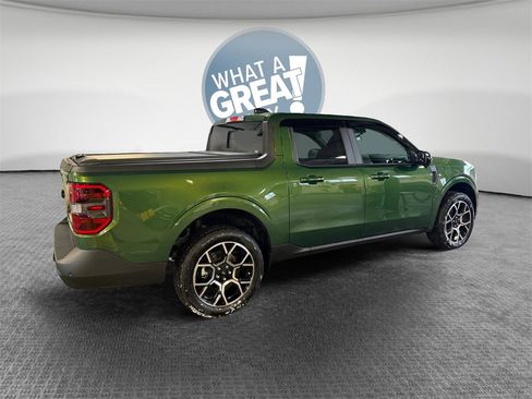Used 2025 Ford Maverick Lariat w/ 4K Tow Package image 3