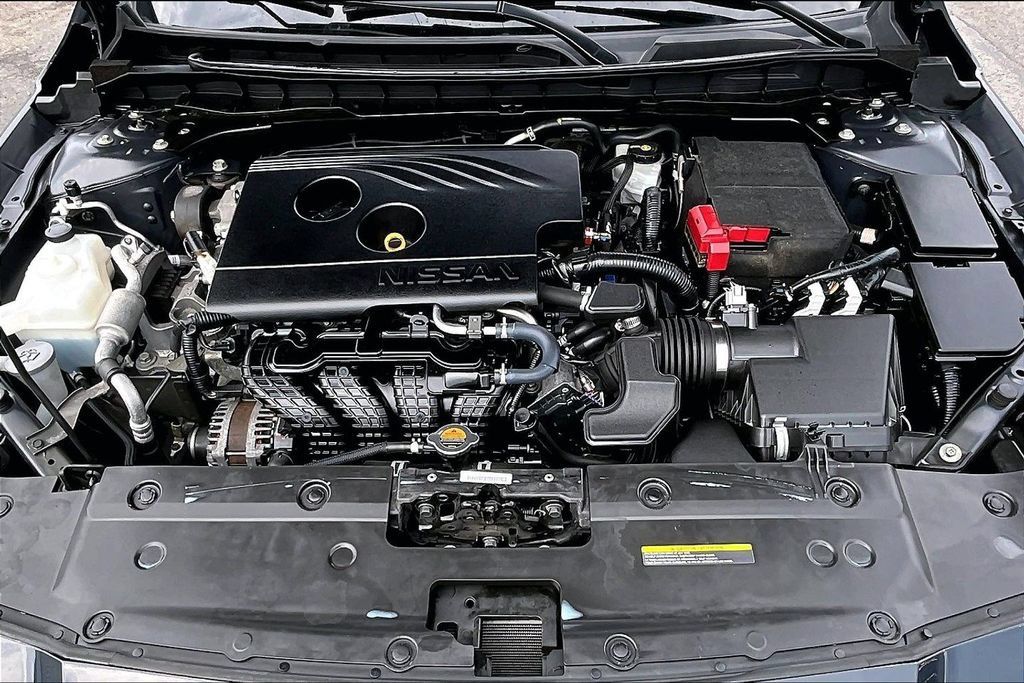 Used 2020 Nissan Altima 2.5 SV FWD image 5