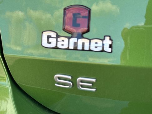 Certified 2025 Volkswagen Taos SE image 39