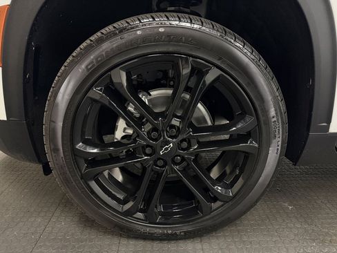 New 2026 Chevrolet Traverse LT w/ LPO, Floor Liner Package image 13