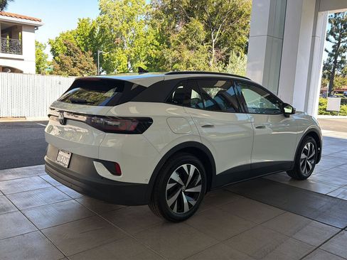 Certified 2024 Volkswagen ID.4 2WD image 5