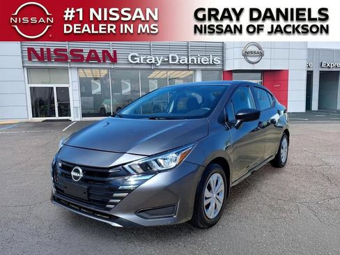 Used 2024 Nissan Versa S w/ Trunk Package FWD image 3