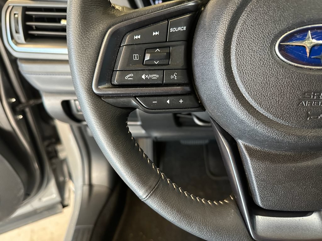 Used 2025 Subaru Forester Limited AWD/4WD image 11