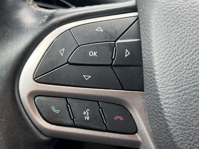 Used 2020 Jeep Cherokee High Altitude AWD/4WD image 22