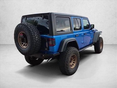 Used 2025 Jeep Wrangler Unlimited Rubicon w/ Convenience Group AWD/4WD image 4