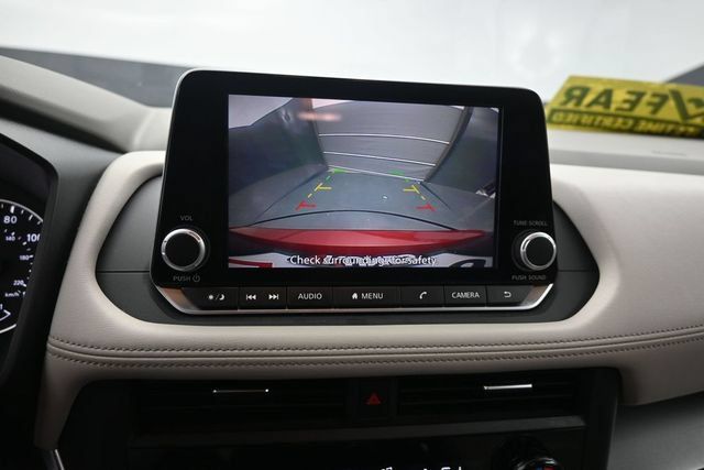 Used 2025 Nissan Rogue SV AWD/4WD image 23