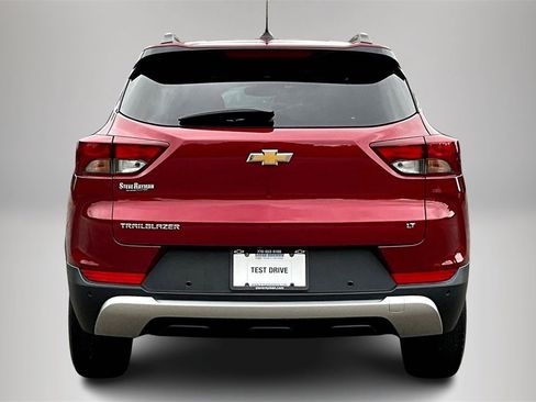 Certified 2021 Chevrolet TrailBlazer LT w/ Driver Confidence Package image 7