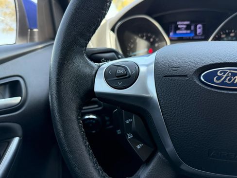 Used 2013 Ford Focus Titanium w/ Titanium Handling Pkg FWD image 28