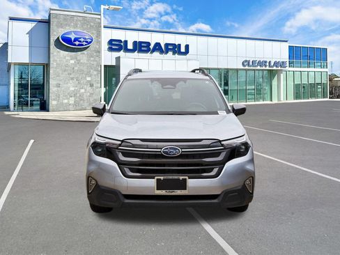 Used 2026 Subaru Forester Premium AWD/4WD image 2