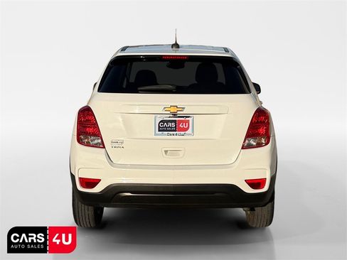 Used 2021 Chevrolet Trax LS w/ Tint and Cruise Package image 6