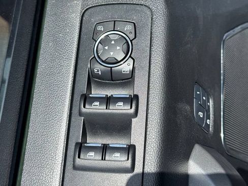 Used 2018 Ford F150 Platinum w/ Technology Package AWD/4WD image 20