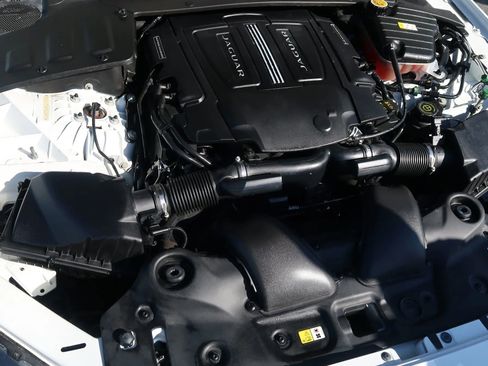 Used 2019 Jaguar XJ R-Sport image 45