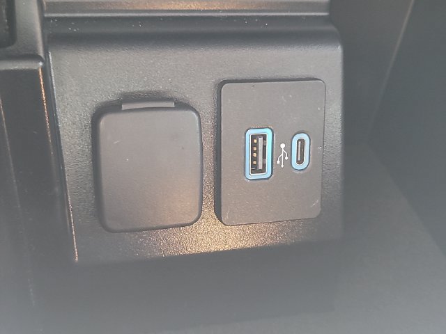 Used 2021 Ford Explorer ST w/ Equipment Group 401A AWD/4WD image 29