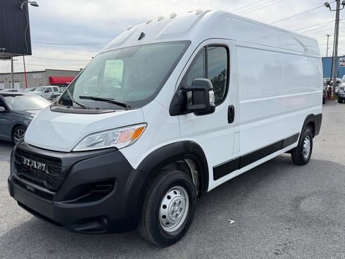 Used 2023 RAM ProMaster 2500 FWD image 3