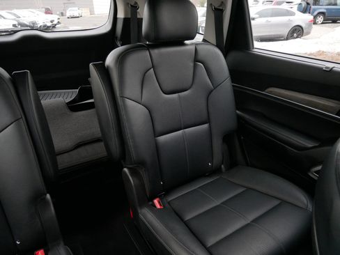 Used 2022 Kia Telluride EX w/ EX Premium Package image 14