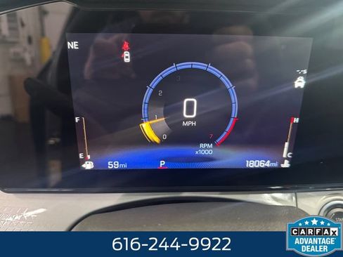 Used 2024 Chevrolet Trax LT w/ Driver Confidence Package FWD image 2