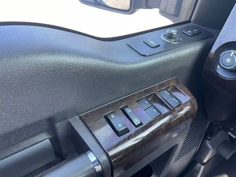 Used 2016 Ford F250 Platinum w/ FX4 Off-Road Package AWD/4WD image 37