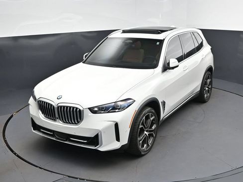 Used 2025 BMW X5 sDrive40i w/ Climate Comfort Package RWD image 30