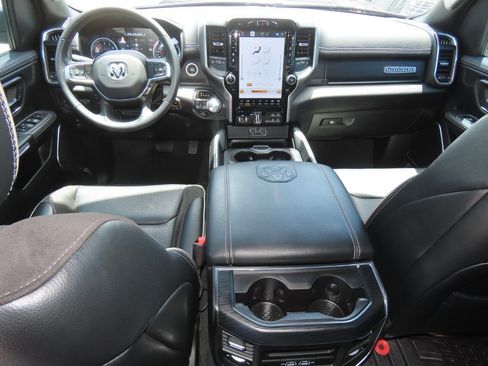 Used 2023 RAM 1500 Laramie AWD/4WD image 23
