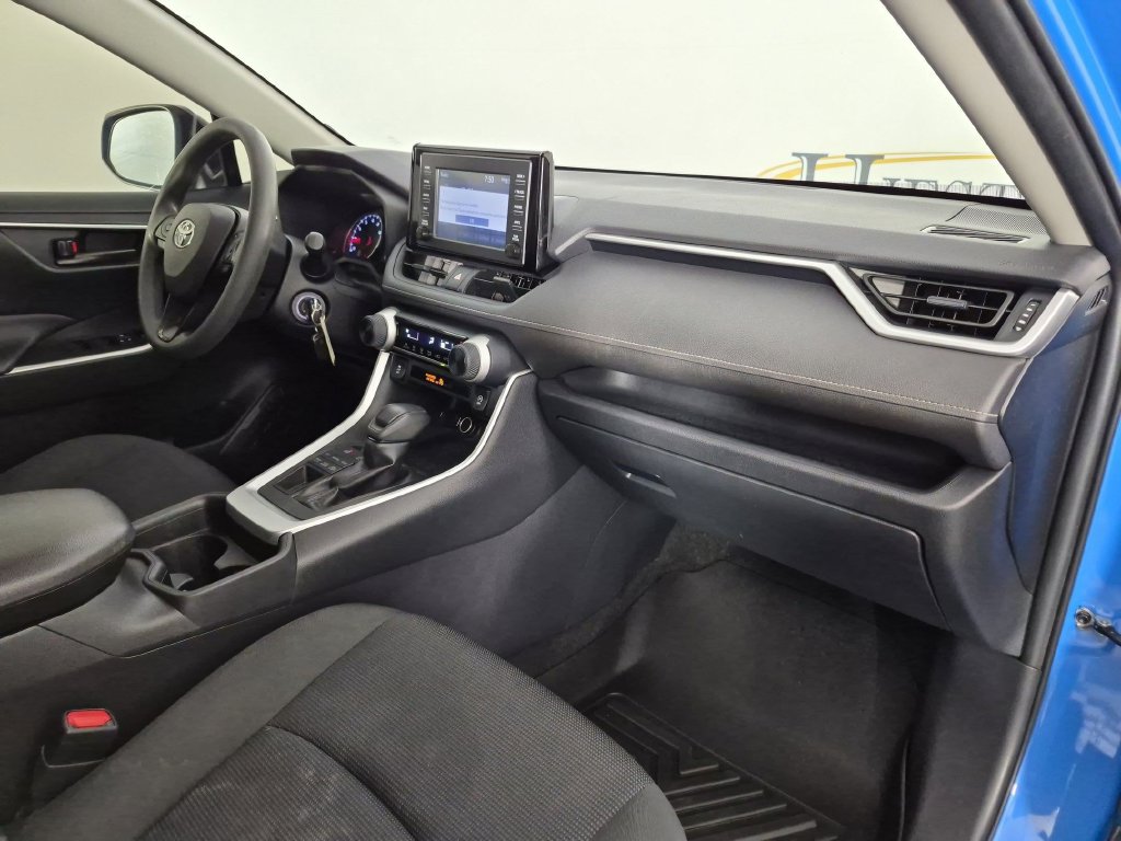 Used 2019 Toyota RAV4 LE w/ All Weather Liner Package AWD/4WD image 36
