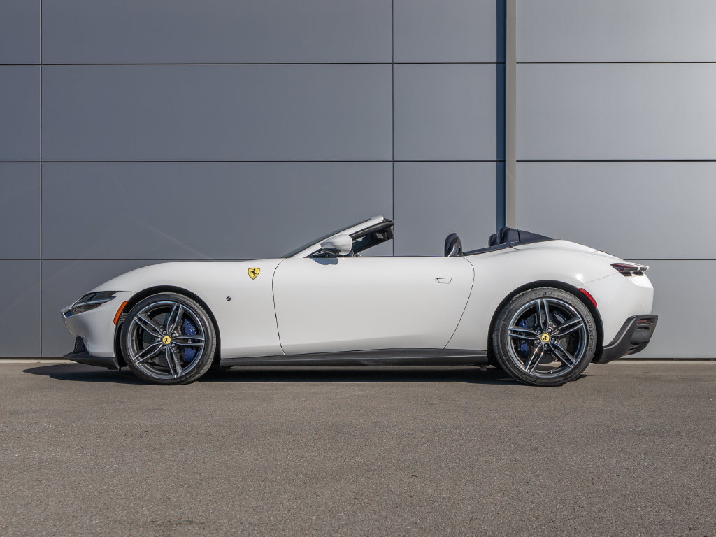 Certified 2026 Ferrari Roma Spider RWD image 12