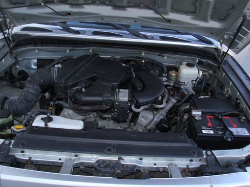 Used 2007 Toyota FJ Cruiser 4WD image 28