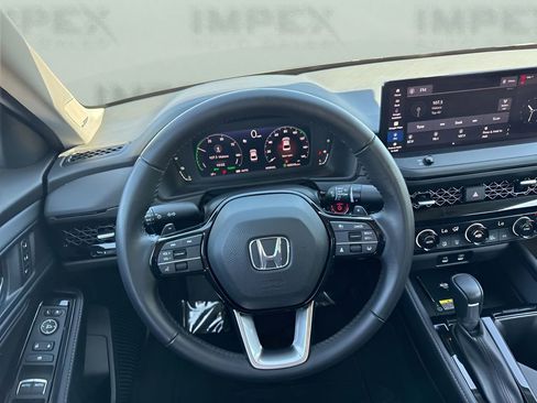 Used 2023 Honda Accord Touring image 15