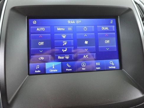 Used 2020 Ford Edge ST image 19
