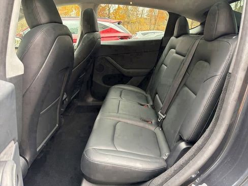 Used 2024 Tesla Model Y Long Range image 15