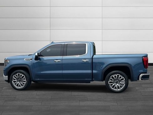 Used 2024 GMC Sierra 1500 SLT w/ SLT Premium Plus Package AWD/4WD image 2