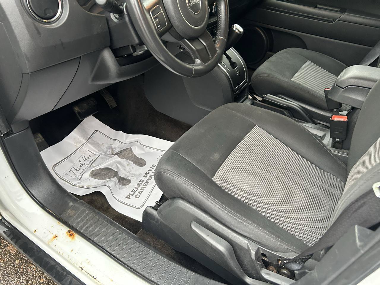 Used 2014 Jeep Patriot Latitude AWD/4WD image 10