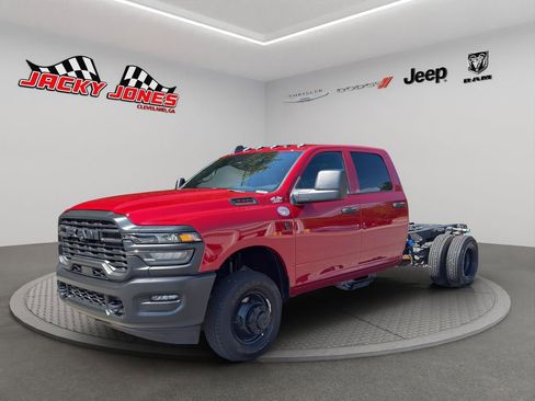 Used 2026 RAM 3500 Tradesman RWD image 2