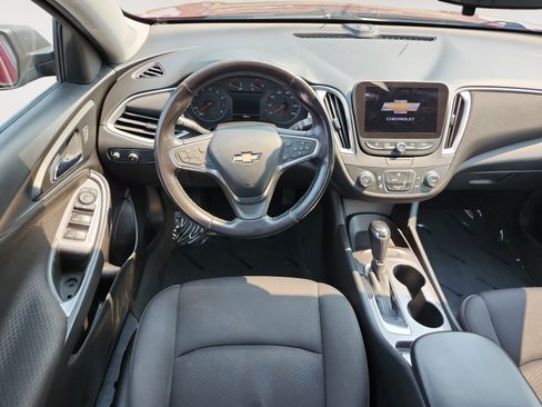 Used 2019 Chevrolet Malibu RS w/ LPO, Convenience Package 1 FWD image 10