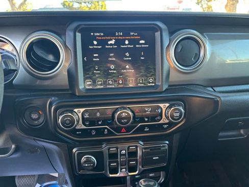 Used 2021 Jeep Wrangler Unlimited Sahara image 21