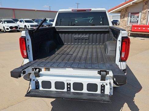 Used 2025 GMC Sierra 1500 AT4 AWD/4WD image 8