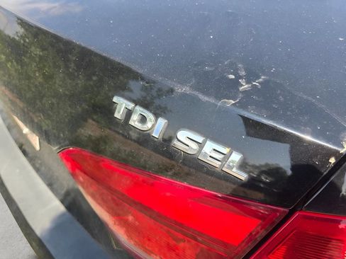 Used 2013 Volkswagen Passat TDI SEL Premium FWD image 14