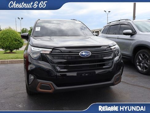 Used 2025 Subaru Forester Sport w/ Popular Package #1 AWD/4WD image 4
