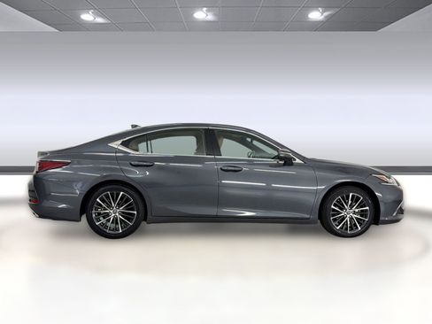Certified 2024 Lexus ES 350 w/ Premium Package FWD image 8