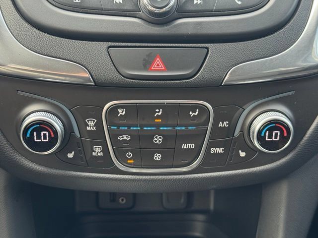 Used 2018 Chevrolet Equinox LT AWD/4WD image 18
