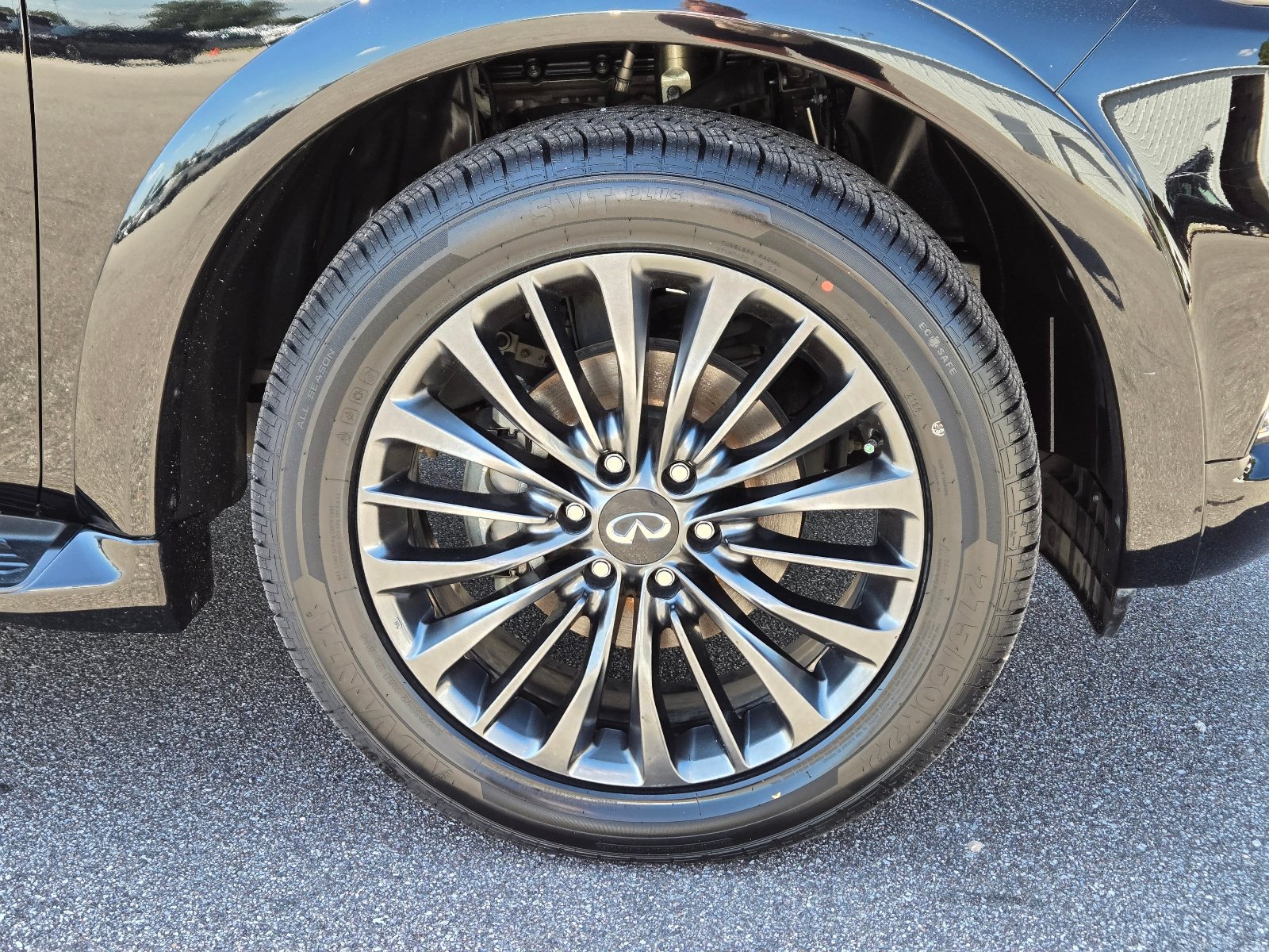 Used 2023 INFINITI QX80 Sensory w/ All-Season Package RWD image 4