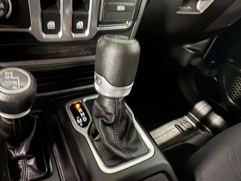 Used 2023 Jeep Wrangler Sport AWD/4WD image 25