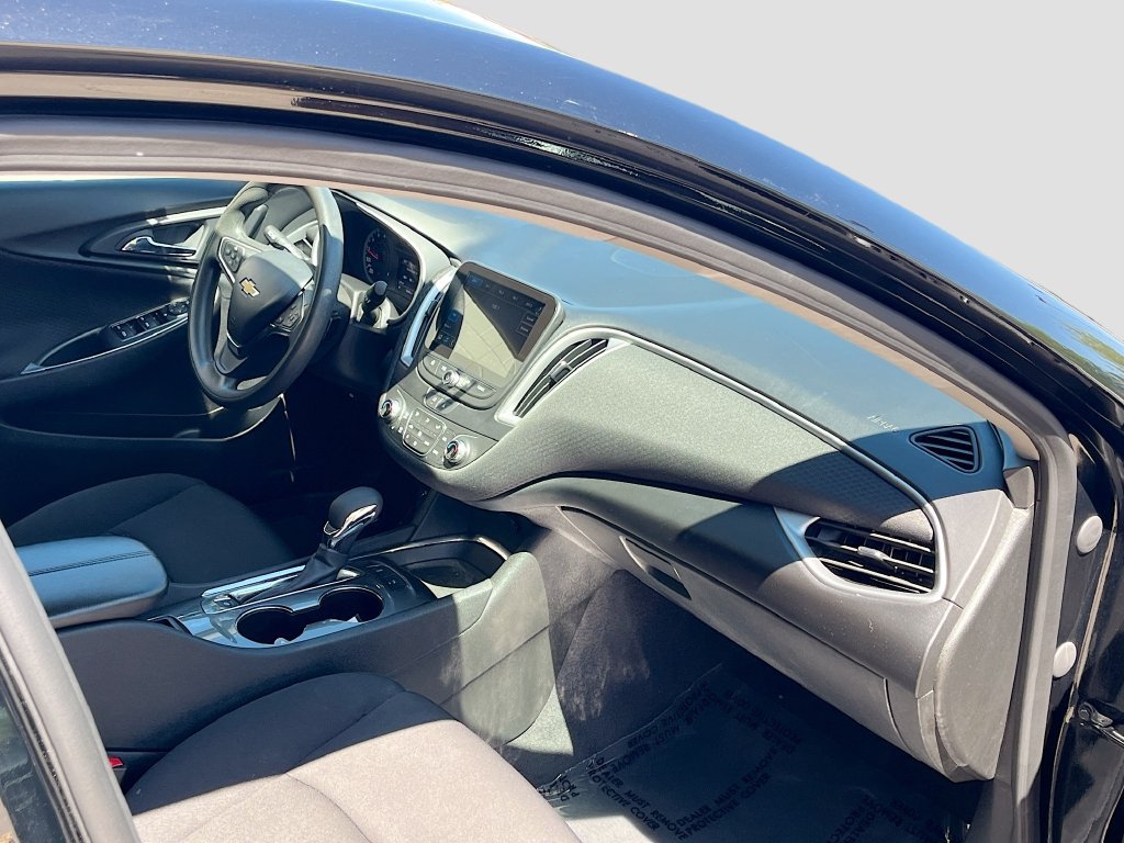 Used 2024 Chevrolet Malibu LT FWD image 30