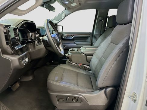 Used 2024 GMC Sierra 1500 Elevation image 13