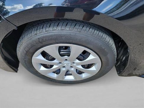 Used 2025 Toyota Corolla LE FWD image 9