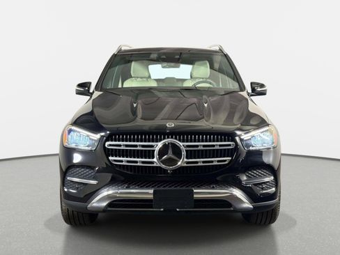 Used 2025 Mercedes-Benz GLE 350 4MATIC w/ Driver Assistance Package image 8